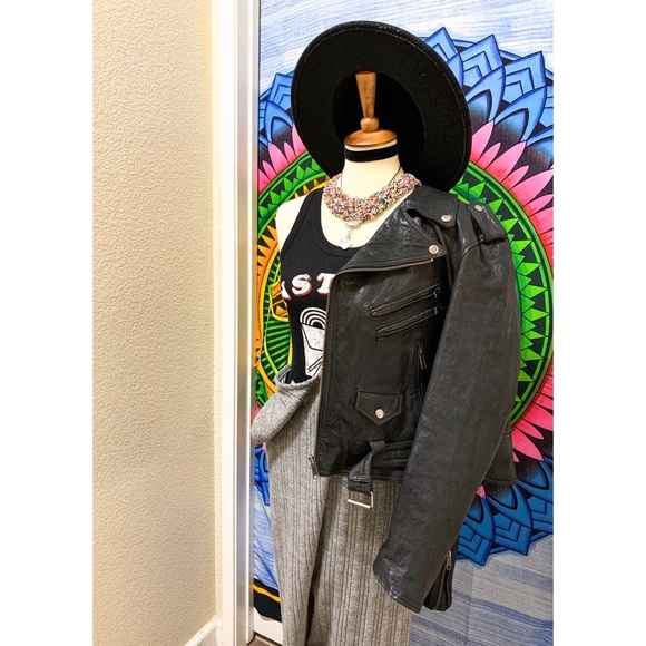 π Stylish Fun cup of noodle top - Picture 10 of 11